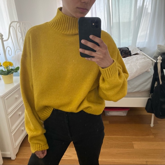 & Other Stories Sweaters - & Other Stories Yellow Mock Neck Cropped Sweater